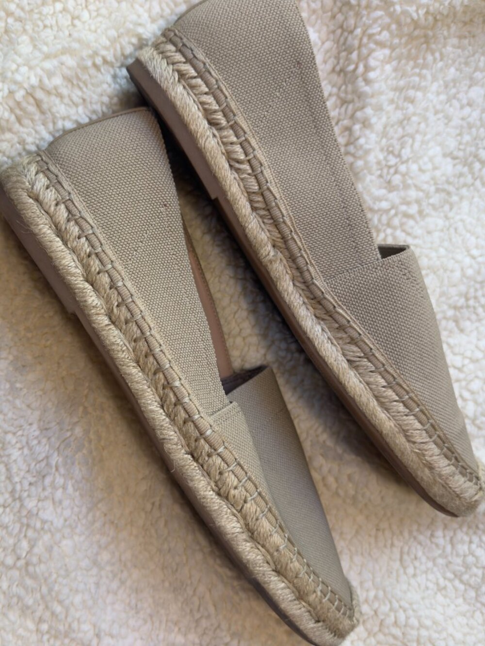 Banana Republic Beige Canvas Espadrille Slip On Flats Jute Trim Sz 8.5